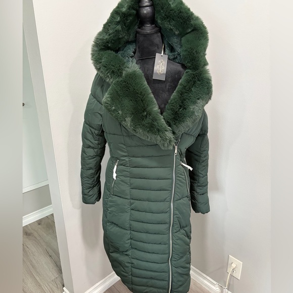 Bellivera Jackets & Blazers - Elegant Dark Green Fur-Trimmed Puffer Coat